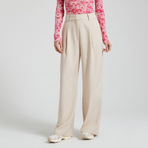 Julio Wide Leg Trousers with Pleat Front - Suncoo - Modalova