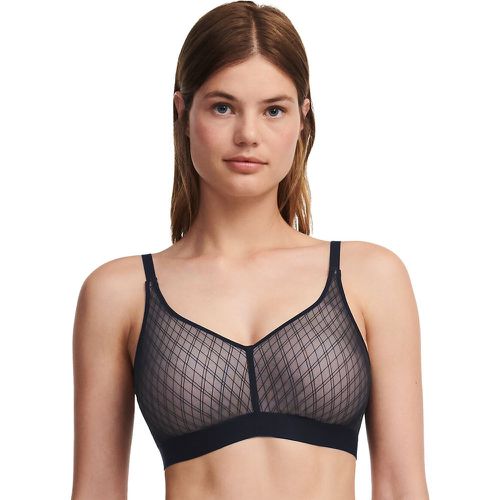 Smooth Lines Bra without Underwiring in Recycled Fabric - Chantelle - Modalova