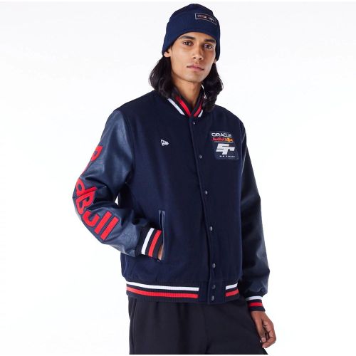 Red Bull Sim Racing Varsity Jacket unisex - New Era Cap - Modalova