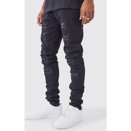 Jeans Tall Skinny Fit strappati con pieghe sul fondo e pieghe sul fondo - boohoo - Modalova