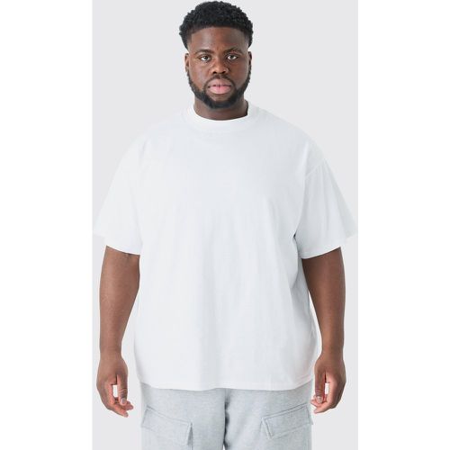 T-shirt Plus Size oversize con girocollo esteso - boohoo - Modalova