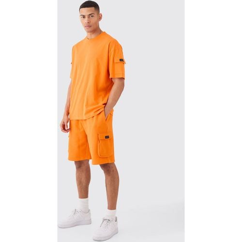 Conjunto Man Oversize Cargo De Pantalón Corto Holgado Y Camiseta - boohoo - Modalova