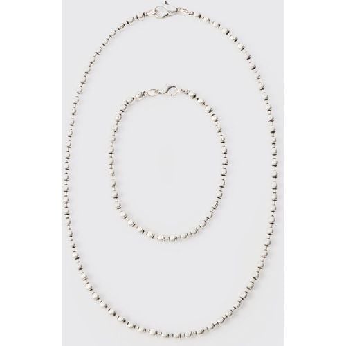 Collana a più fili con perline in metallo & bracciale color argento - boohoo - Modalova
