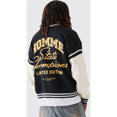 Giacca squadrata stile Varsity in jersey con ricami - boohoo - Modalova