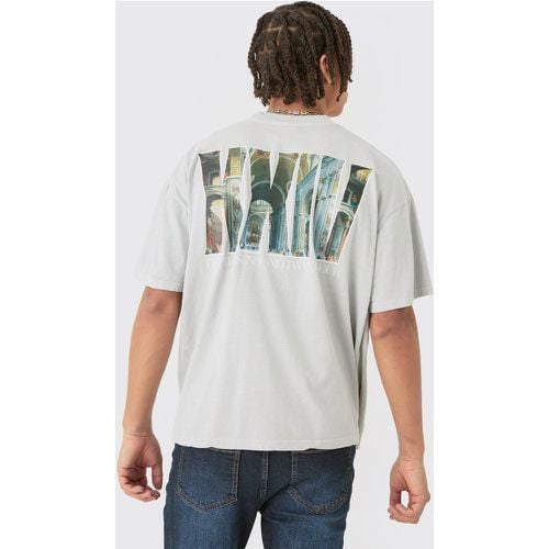 T-shirt oversize XXIV stile rinascimentale con girocollo esteso - boohoo - Modalova