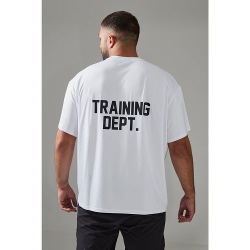Camiseta Plus Oversize Man Active Resistente Training Dept - boohoo - Modalova