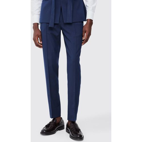 Pantaloni sartoriali Slim Fit con nervature e vita fissa - boohoo - Modalova