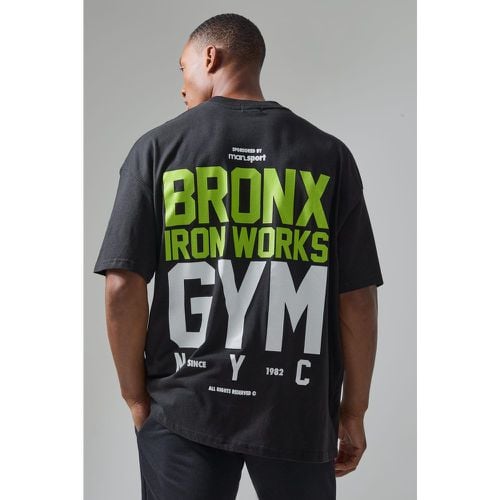 Camiseta Active Oversize Con Cuello Extendido Y Estampado Gráfico De Gimnasio Bronx - boohoo - Modalova