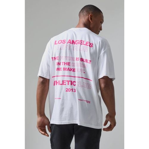 T-shirt Active oversize con stampa di slogan sul retro e girocollo esteso - boohoo - Modalova