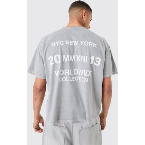 Camiseta Oversize Recta Con Eslogan Sobreteñido Desteñido - boohoo - Modalova