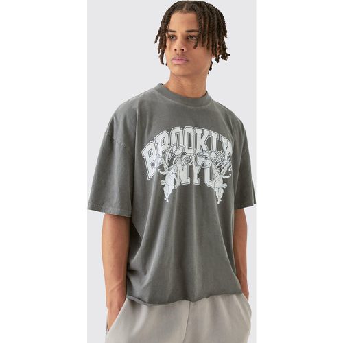 Camiseta Oversize Recta Con Lavado A La Piedra Y Bajo Sin Acabar Con Brooklyn Nyc - boohoo - Modalova