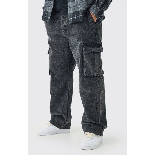 Pantaloni Cargo Plus Size rilassati in velluto a coste in lavaggio acido - boohoo - Modalova