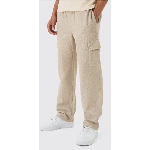 Elasticated Waist Relaxed Herringbone Textured Cargo Trousers - boohoo - Modalova