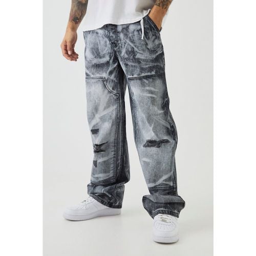 Jeans rilassati in denim rigido stile Carpenter in lavaggio sporco con strappi - boohoo - Modalova