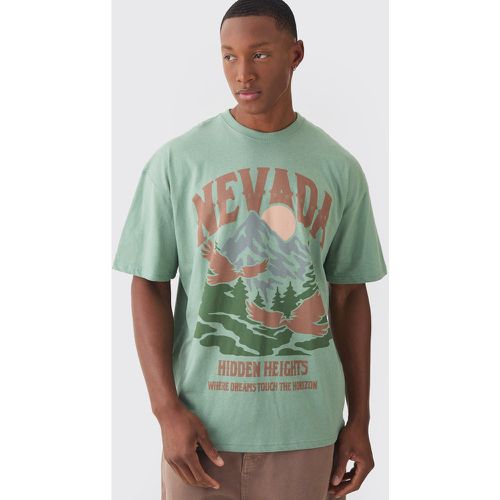 T-shirt oversize slavata con stampa Nevada e girocollo esteso - boohoo - Modalova