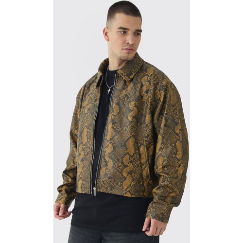 Giacca Harrington Tall in PU effetto pelle di serpente - boohoo - Modalova