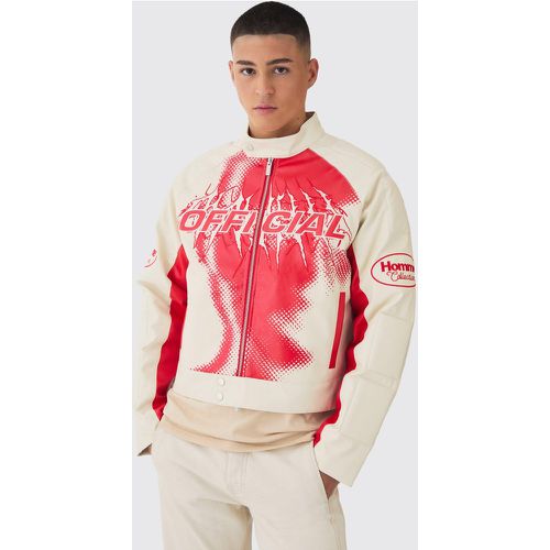 Giacca da moto squadrata Official in PU con stampa ecru - boohoo - Modalova