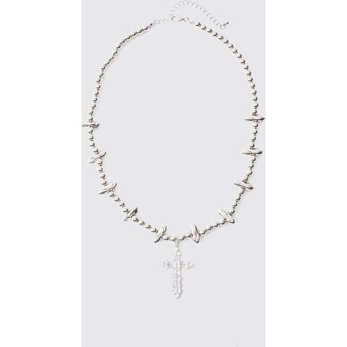 Collana in argento con pendente a croce ghiacciata - boohoo - Modalova