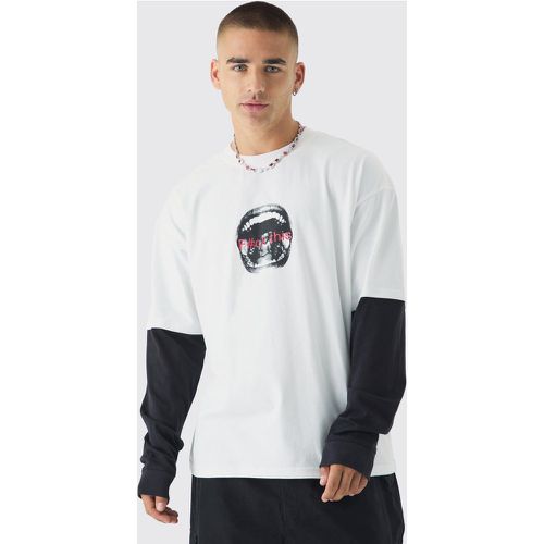 T-shirt oversize pesante con grafica e finto doppio livello - boohoo - Modalova