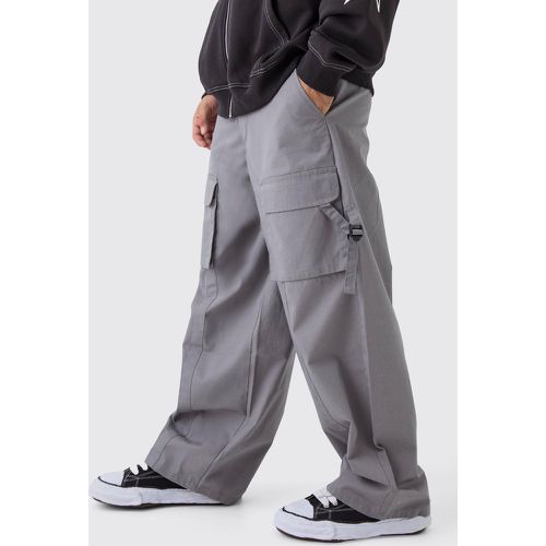 Pantaloni Cargo extra comodi in nylon ripstop con fibbia - boohoo - Modalova