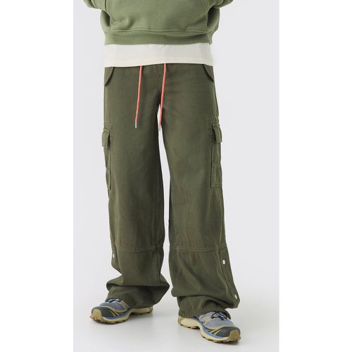 Pantaloni Cargo extra comodi in twill con bottoni a pressione sul fondo - boohoo - Modalova