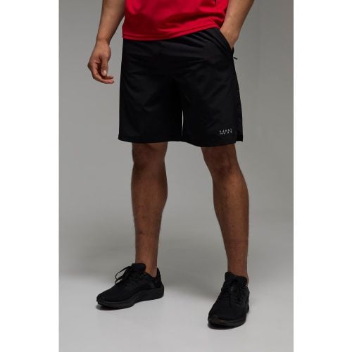 Pantalón Corto Man Active De Tela Elástico Perforado - boohoo - Modalova