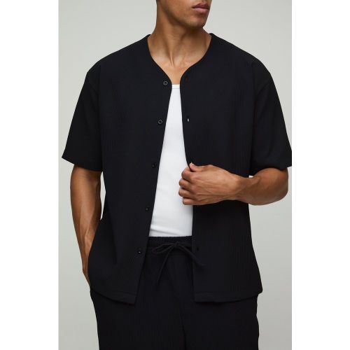Camisa Oversize De Manga Corta Plisada Sin Cuello - boohoo - Modalova