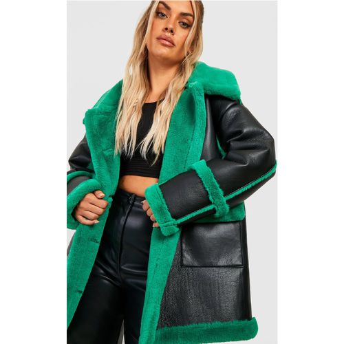 Chaqueta Plus De Doble Faz Larga Con Ribete En Contraste - boohoo - Modalova