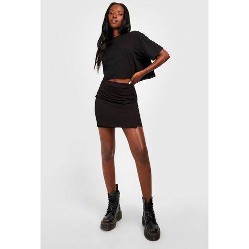 Minifalda Básica De Tiro Alto Negra Cruzada - boohoo - Modalova