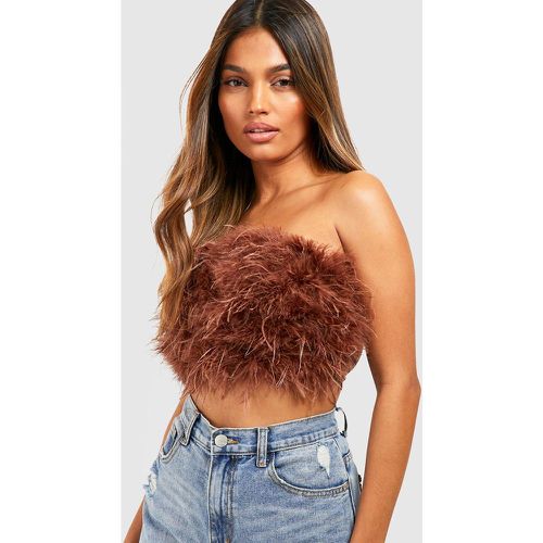 Crop top a fascia con piume, Brown - boohoo - Modalova