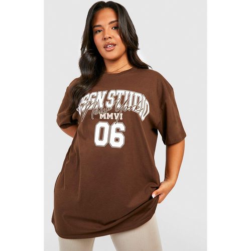 Camiseta Plus Oversize Con Estampado Universitario Dsgn Studio - boohoo - Modalova