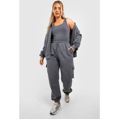 Tuta sportiva Plus Size in 3 pezzi stile Cargo - boohoo - Modalova