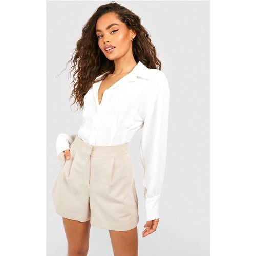 Camicia sagomata a effetto martellato con cuciture - boohoo - Modalova