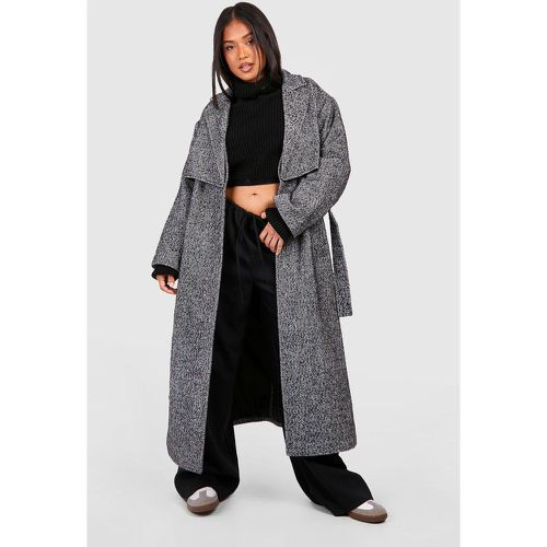 Cappotto Trench Petite in lana a spina di pesce con cintura - boohoo - Modalova