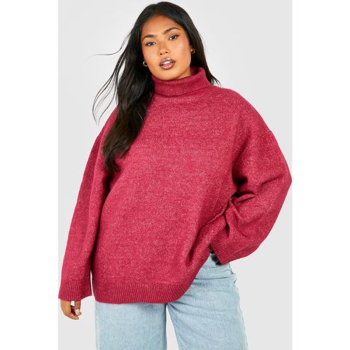 Maglione Plus Size in maglia morbida con collo alto - boohoo - Modalova