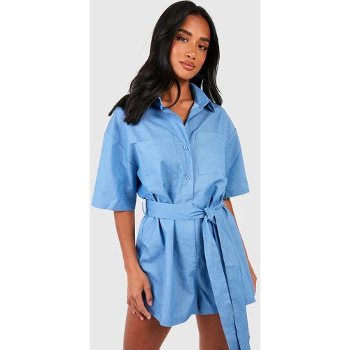 Tutina Petite in denim chambray - boohoo - Modalova