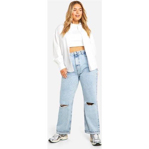 Jeans dritti Plus Size in lavaggio chiaro con strappi sul ginocchio - boohoo - Modalova