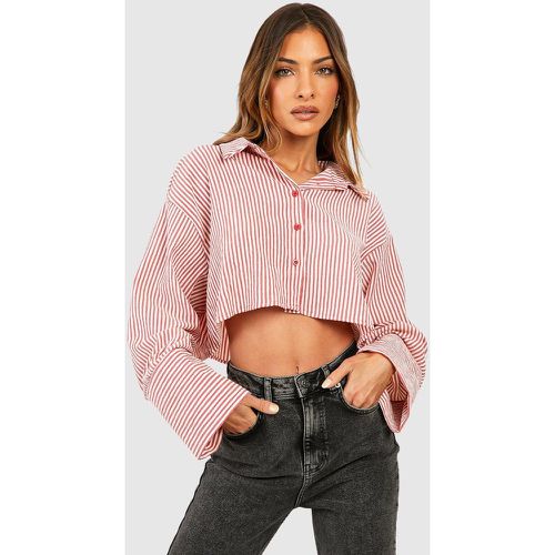 Camicia corta oversize a maniche ampie a righe - boohoo - Modalova