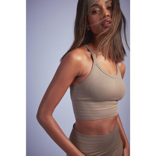 Reggiseno sportivo lungo a coste senza cuciture - boohoo - Modalova