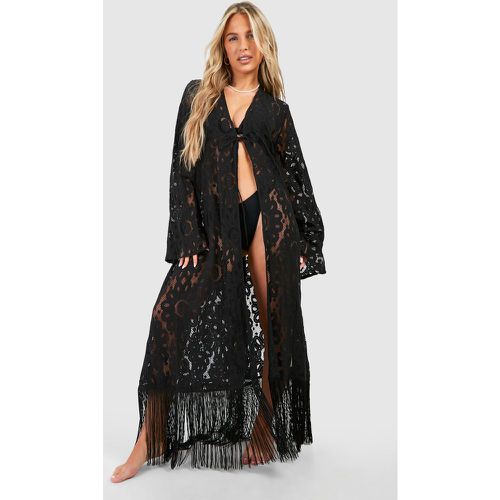 Kimono da mare all'uncinetto con frange sul fondo - boohoo - Modalova