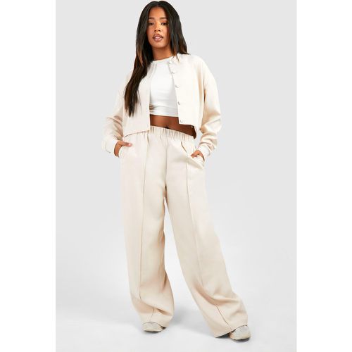 Pantaloni a gamba ampia Plus Size sartoriali extra comodi con cuciture frontali - boohoo - Modalova