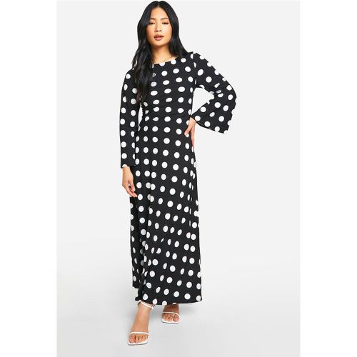 Vestito maxi Petite a pois con maniche svasate - boohoo - Modalova