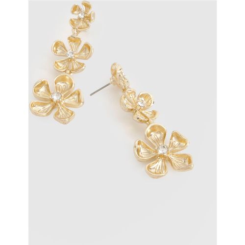 Statement Embellished Flower Bracelet Earrings - boohoo - Modalova