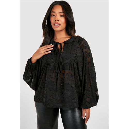 Blusa Plus De Malla Desgastada Con Atadura - boohoo - Modalova