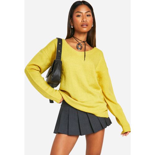 Maglione lungo in maglia morbida con scollo a V - boohoo - Modalova