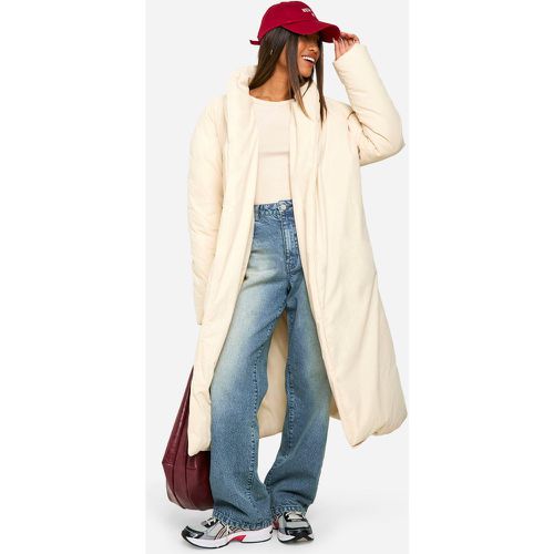 Cappotto piumino imbottito con cintura - boohoo - Modalova