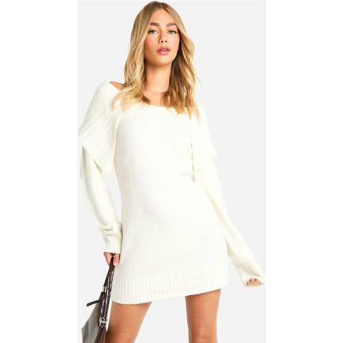 Vestito in maglia morbida oversize con colletto e spalle scoperte - boohoo - Modalova