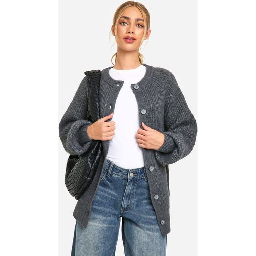 Cardigan squadrato oversize in maglia con bottoni - boohoo - Modalova