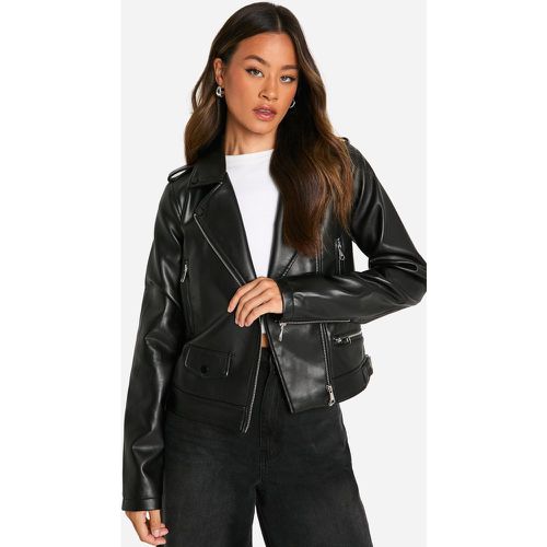 Giacca stile Biker Tall in pelle sintetica - boohoo - Modalova