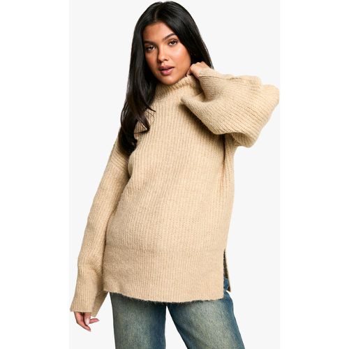 Maglione Premaman oversize a collo alto in maglia - boohoo - Modalova